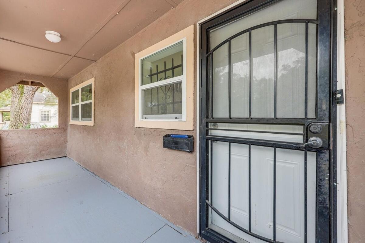 Large, Central, Lovely & Cozy 4Bed/2Bath - House By Everbank Stadium جاكسونفيل المظهر الخارجي الصورة